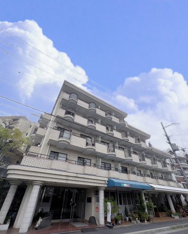 一乗寺の駅前物件!歩いてすぐの立地がポイントですね!