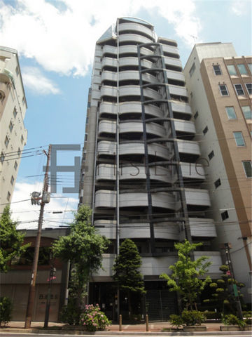 地下鉄五条が最寄りの分譲マンションです!阪急河原町駅にも歩いて通える立地が自慢です。毎日の通勤通学にも便利ですね!
