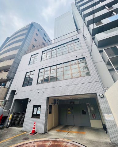 烏丸御池エリアのオフィスビルです!