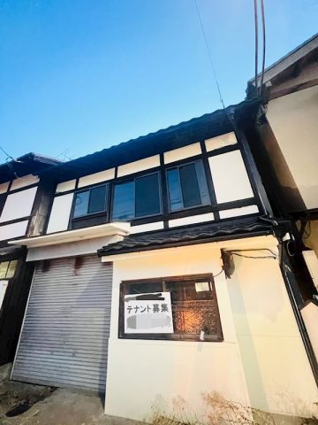 二条城エリア貸家です!